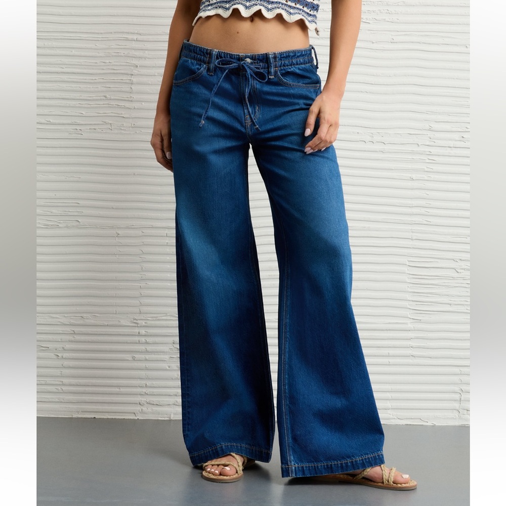 American Eagle AE Dreamy Drape Strigid Low-Rise Ultra Wide-Leg Blue Jeans NWT